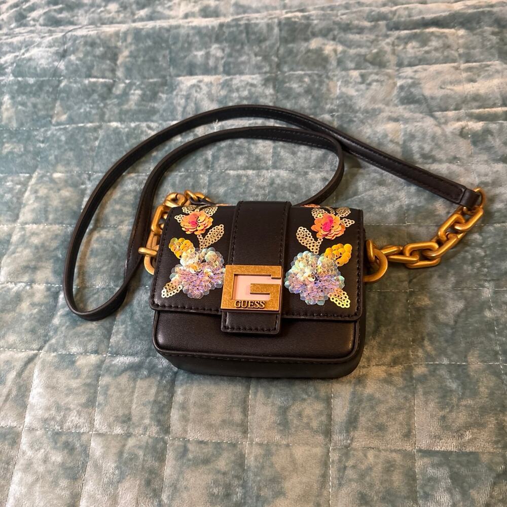 Title Guess Crossbody Bag Black Floral Faux Leather Gold Hardware Mini Chic NWOT